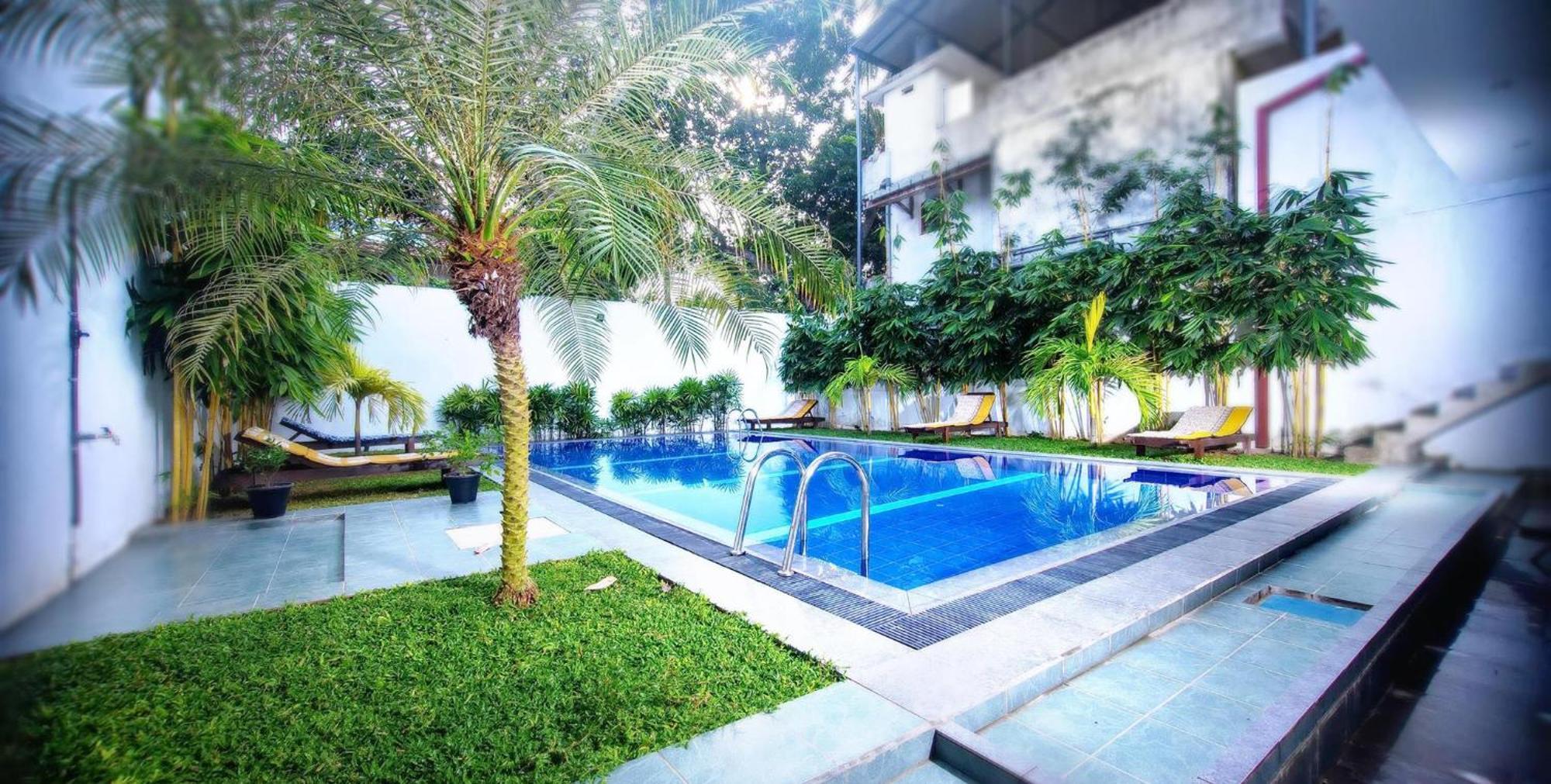 Hotel Romano Negombo Exterior photo